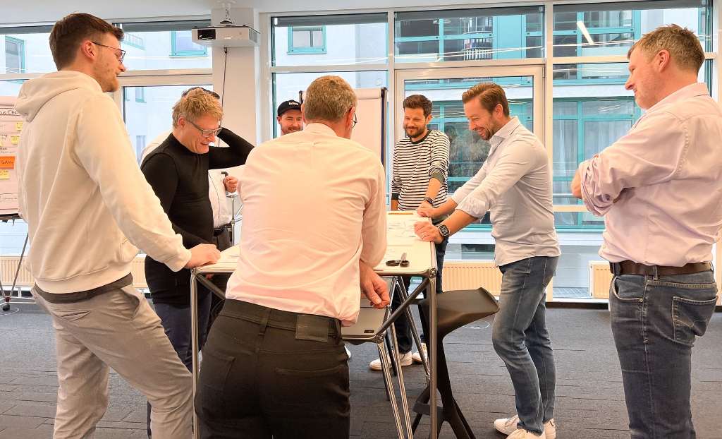 8 Personen designen ihre eigene agile Organisation bei wibas.