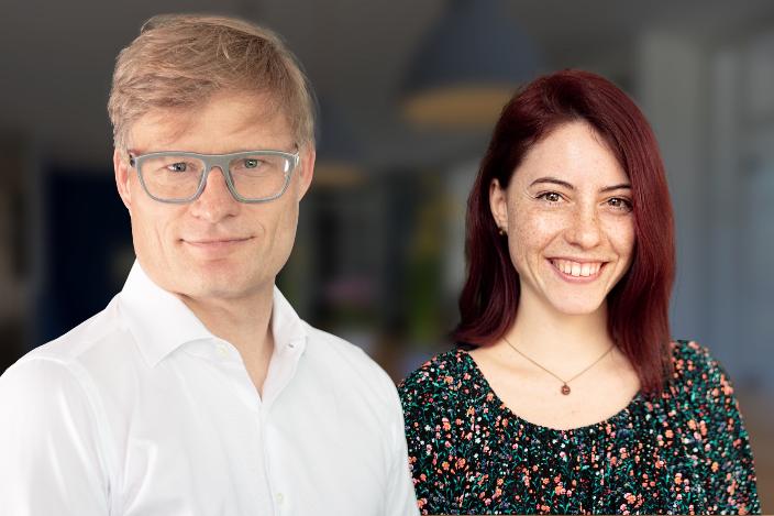 Bild von Malte und Julia lächelnd in die Kamera blickend