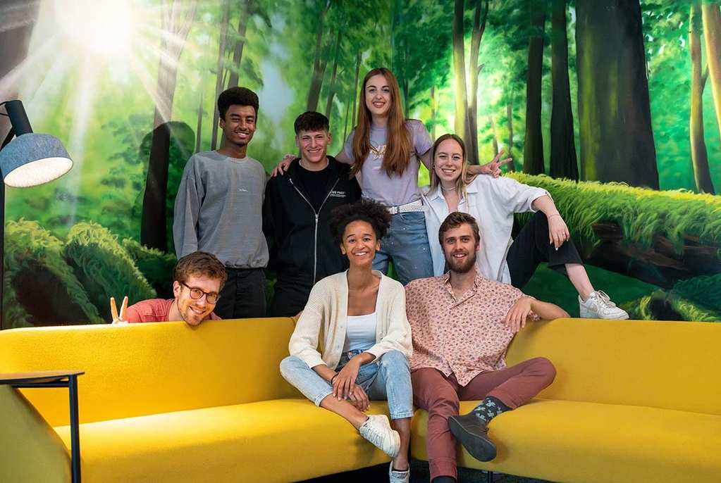Portrait of Service Team